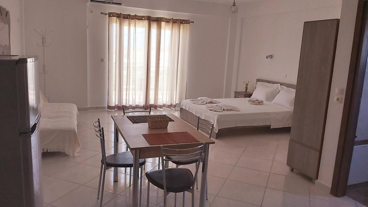 Nikko'S Apartments Elafonisos Ngoại thất bức ảnh