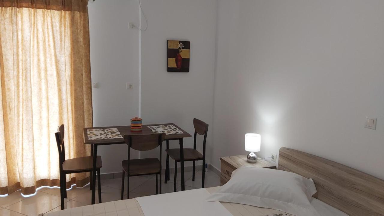 Nikko'S Apartments Elafonisos Ngoại thất bức ảnh